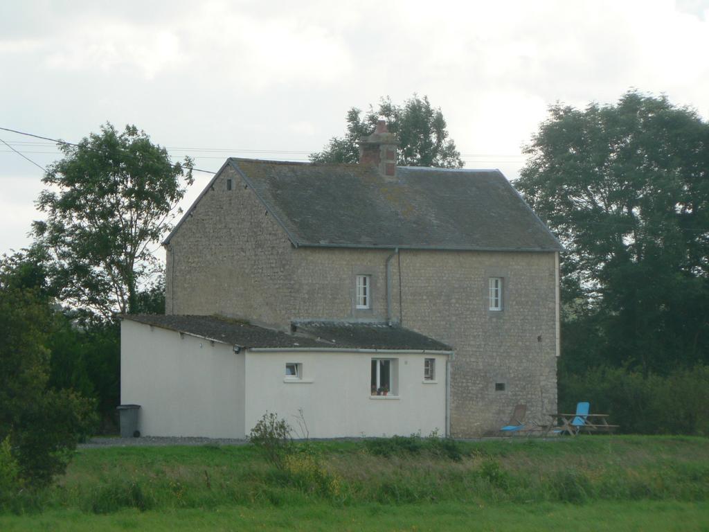 Gite De L'Aure Trevieres Buitenkant foto